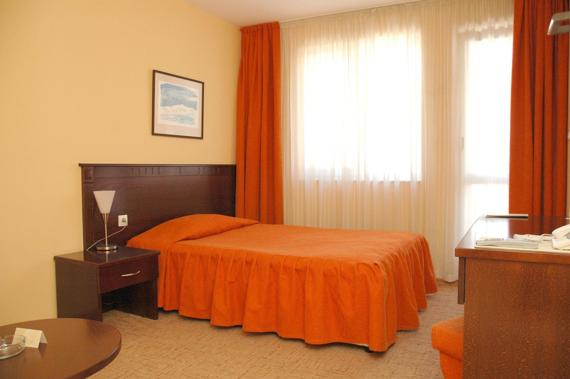 Hotel Divesta - Self Check In Varna Bagian luar foto